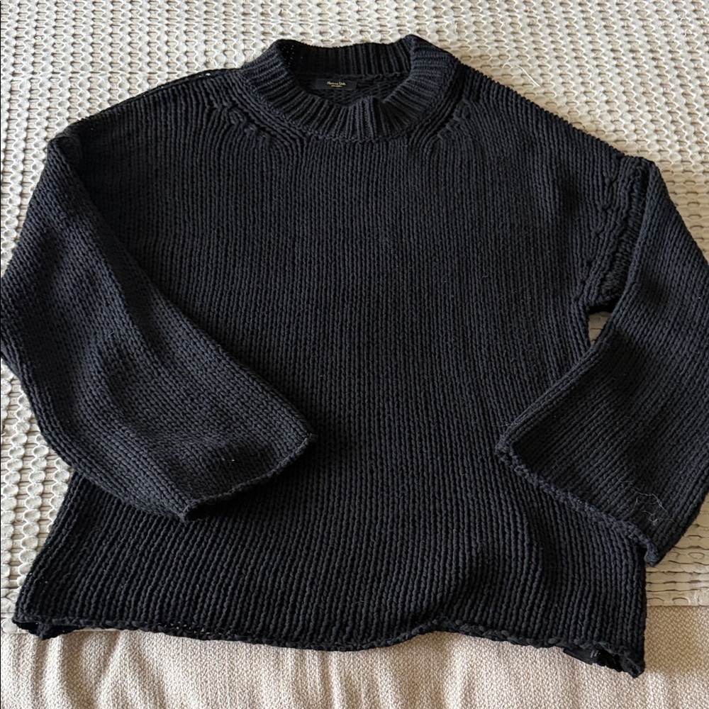 Massimo Dutti Black Crewneck Sweater